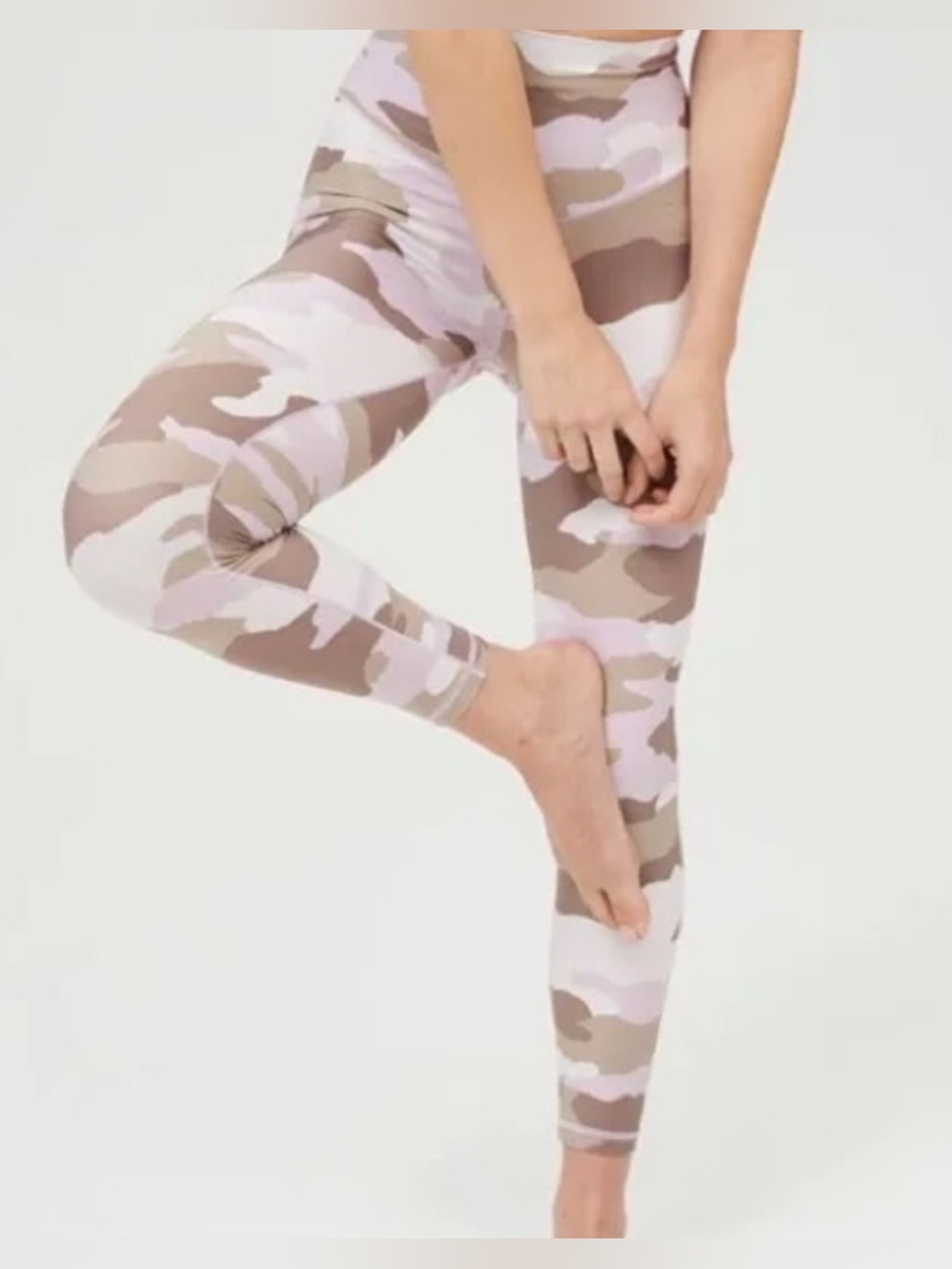 Aerie OFFLINE Real Me Hi-Rise 7/8 Camo Leggings